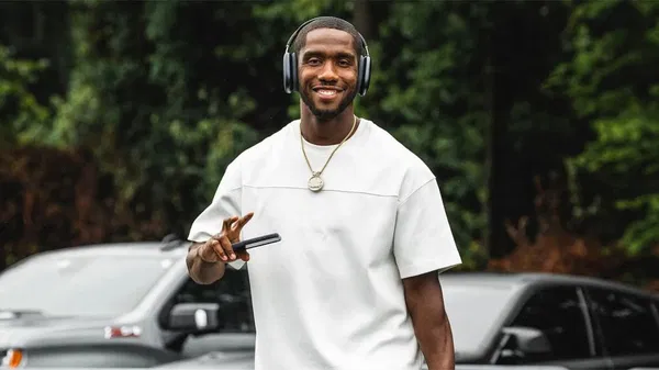 What is Josh Johnson Net Worth? – Wiki, Age, Career, Boyfriend 2026